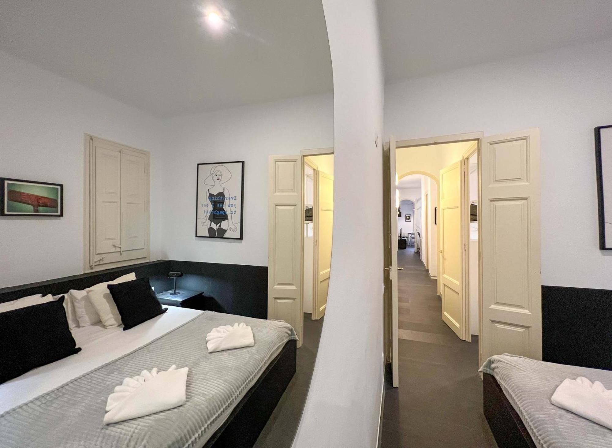Stay Unique Apartments Cent Барселона Екстериор снимка