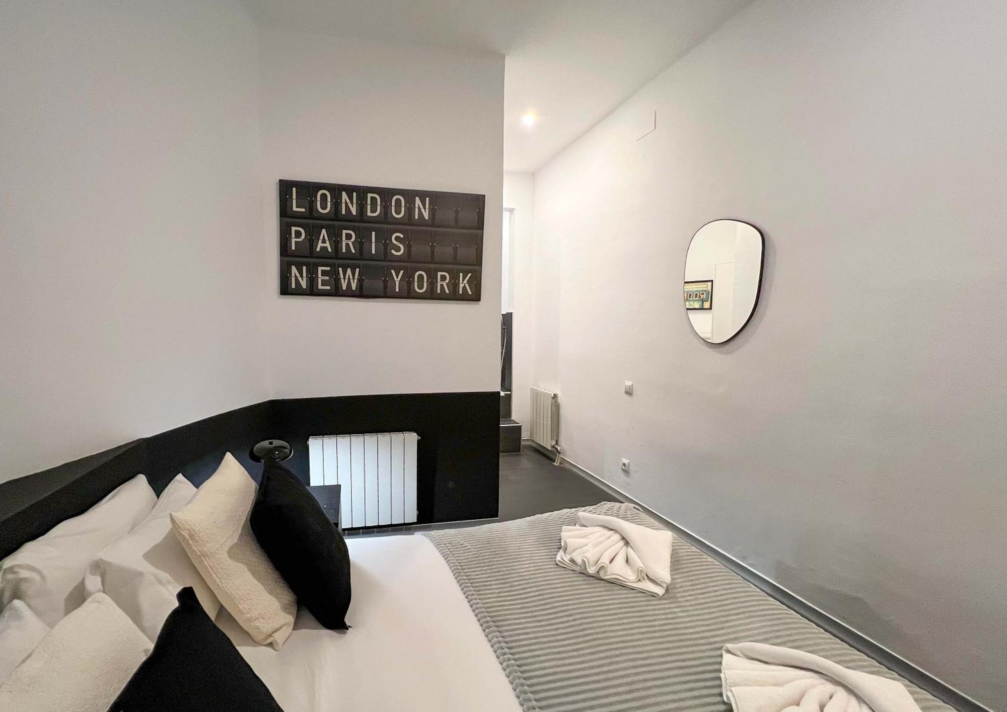 Stay Unique Apartments Cent Барселона Екстериор снимка