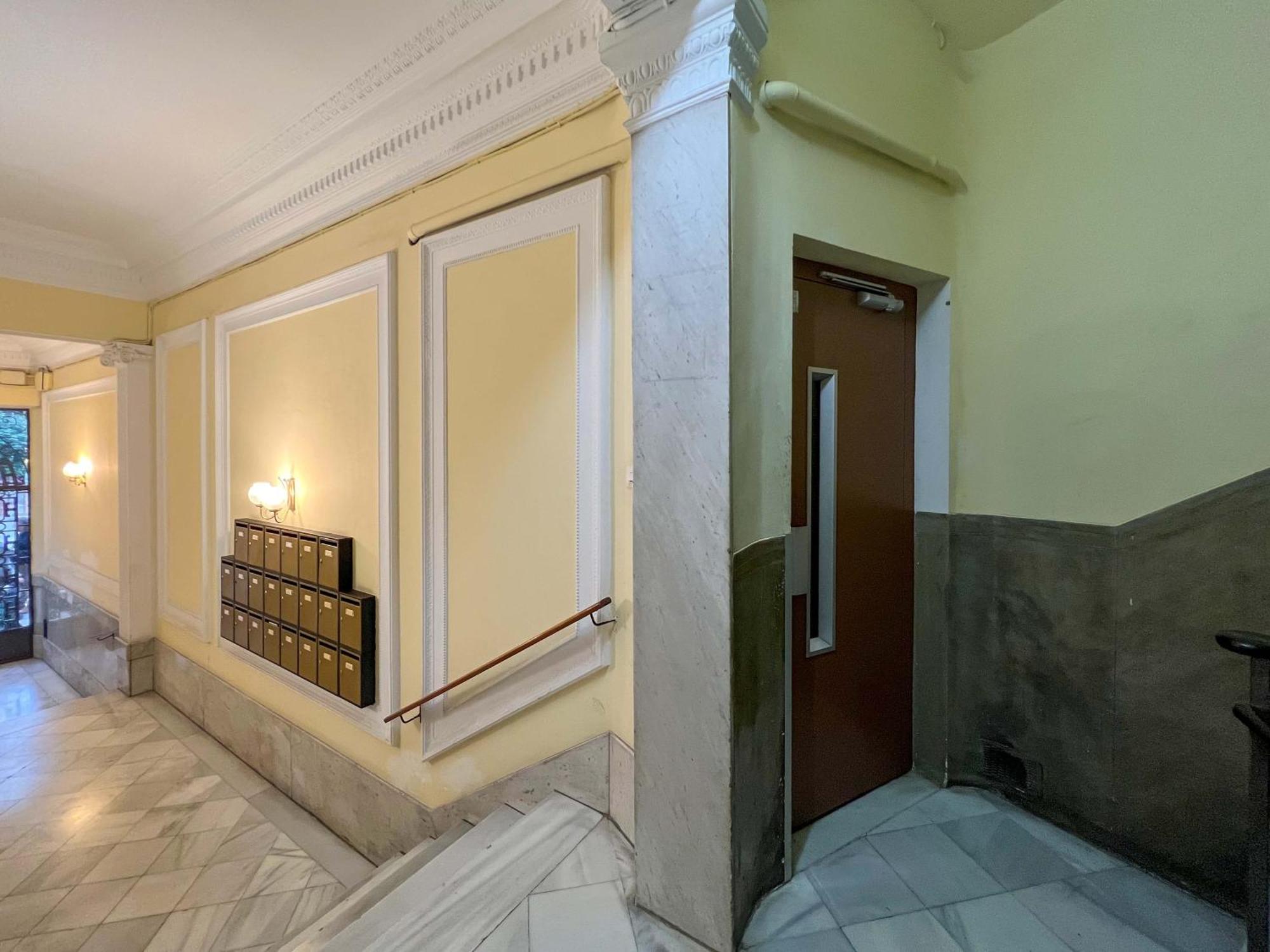 Stay Unique Apartments Cent Барселона Екстериор снимка