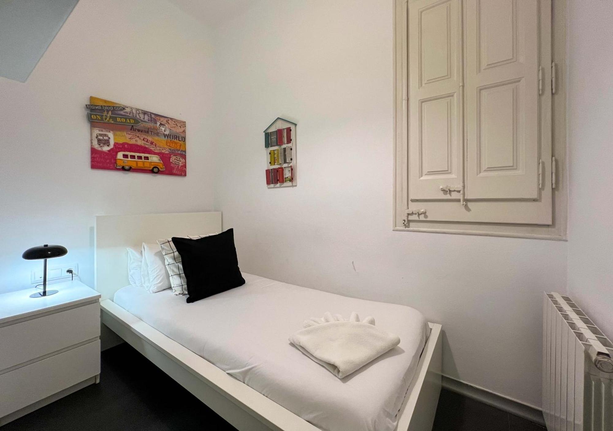 Stay Unique Apartments Cent Барселона Екстериор снимка